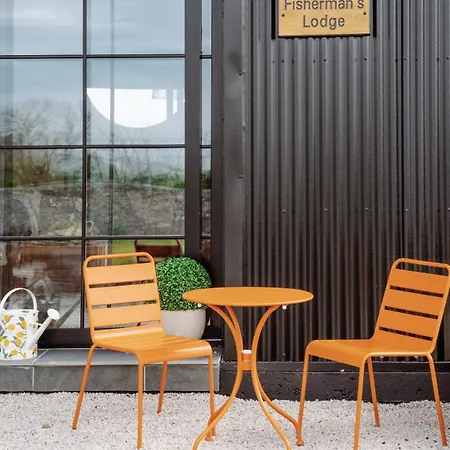 Fisherman's At Angliham Estate Kilroghter