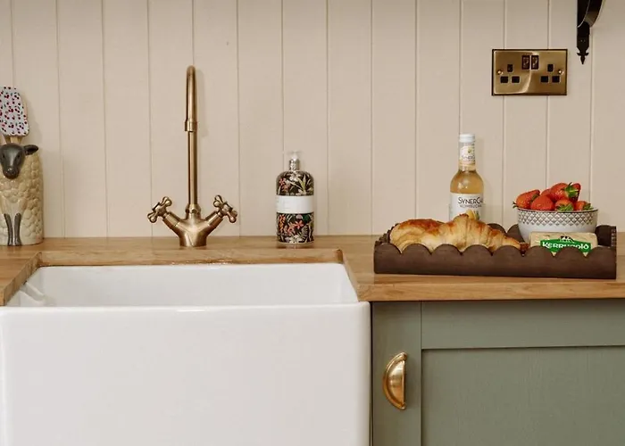 Fisherman's At Angliham Estate Hébergement de vacances