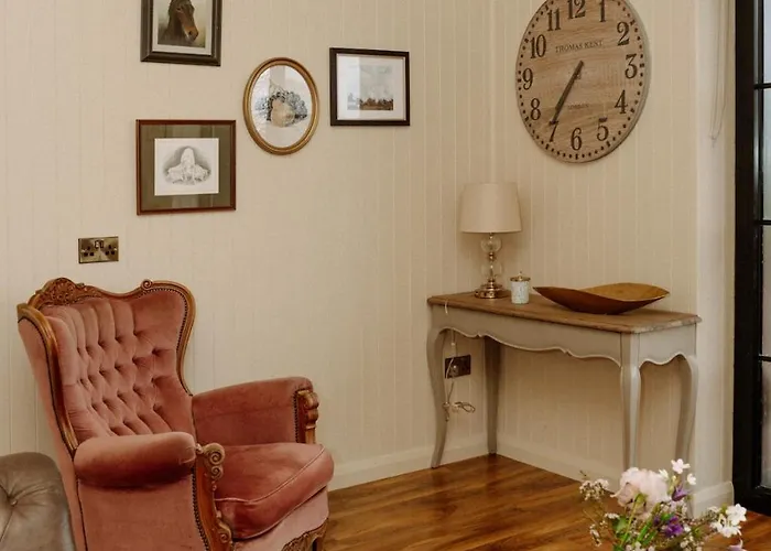 Hébergement de vacances Fisherman's At Angliham Estate Kilroghter